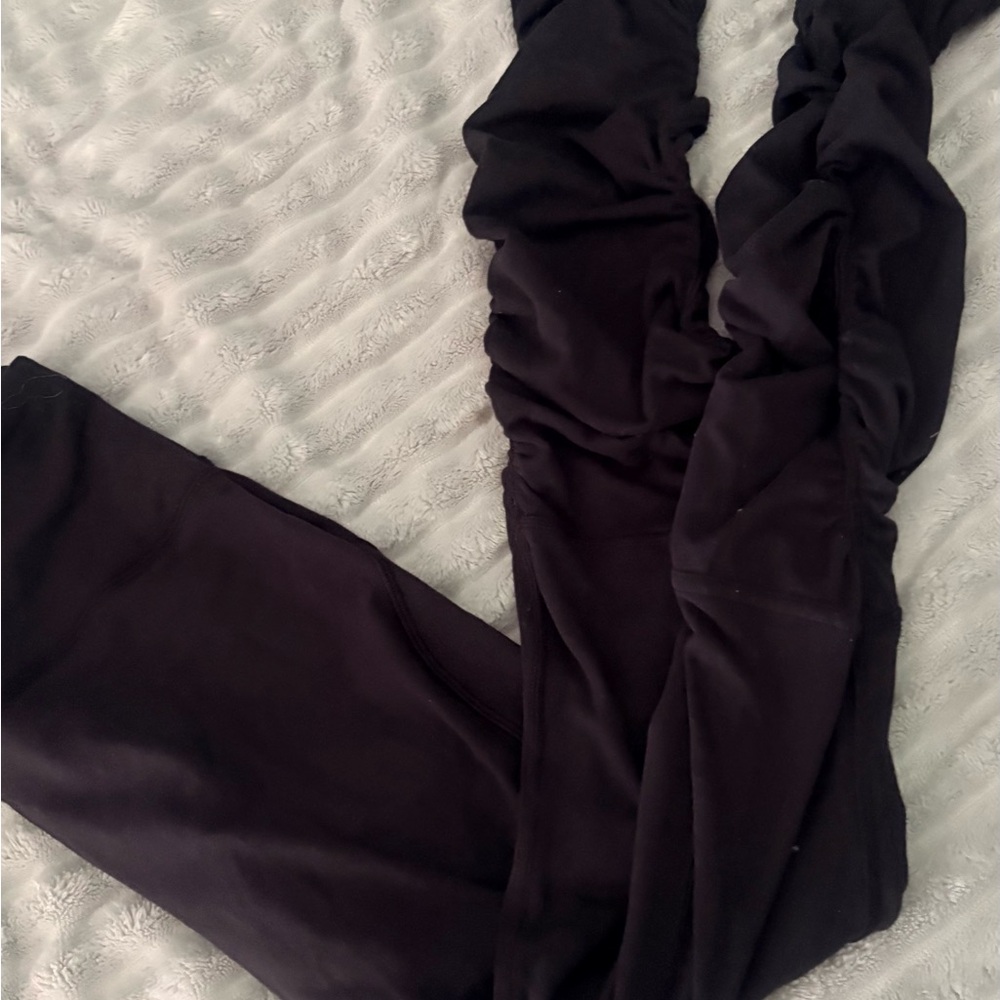 Black Women's Ruched Leggings